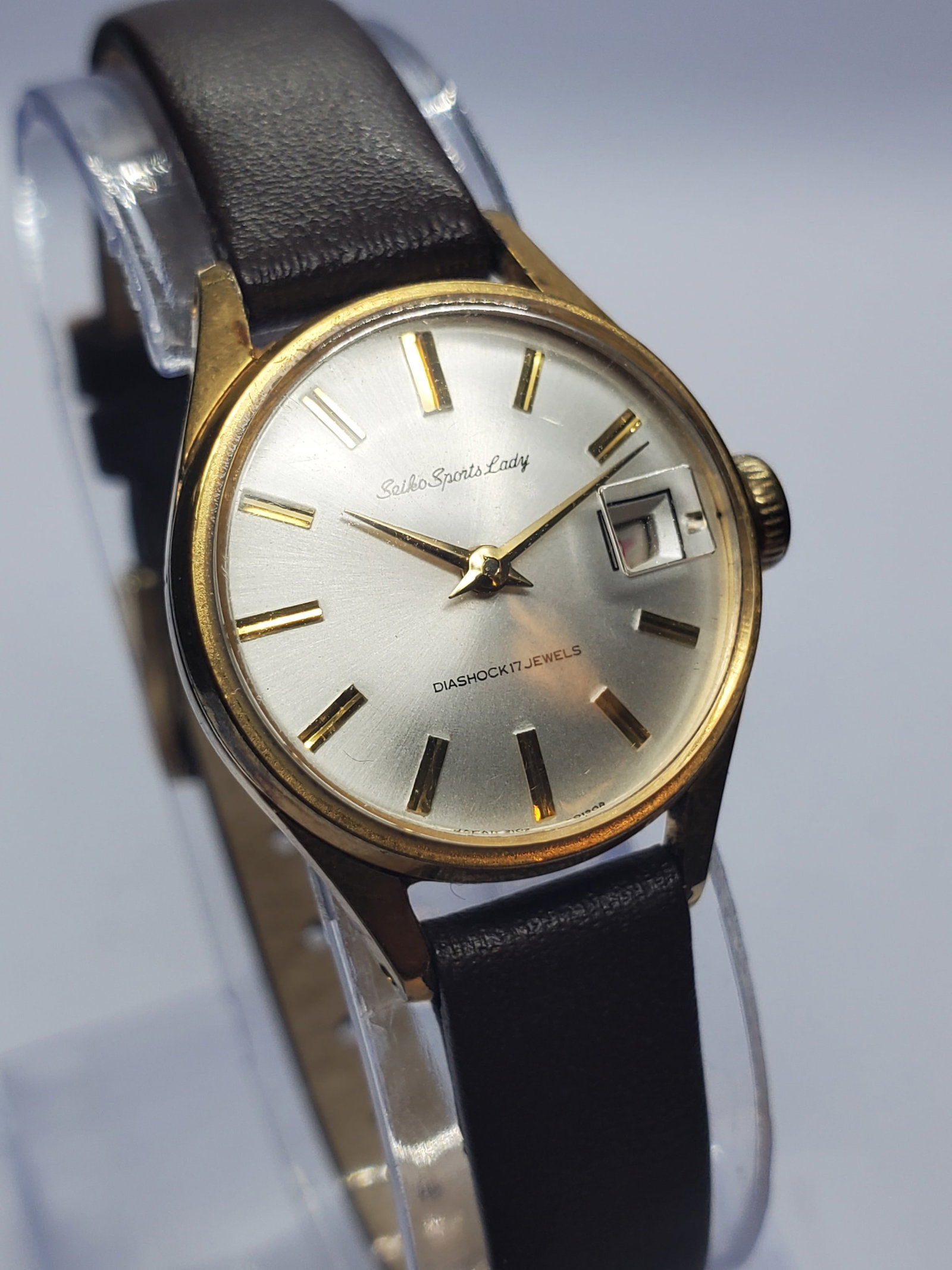 Vintage Seiko Sports Lady 2102-0040 Gold Plated, Manual Dress Watch, 22mm, 1975, Running: This elegant vintage Seiko Sports Lady model 2102 0040 manual wind dress watch reflects the brand?s heritage of precision and innovation since its founding in 1881 in Tokyo Japan by Kintaro Hattori. F