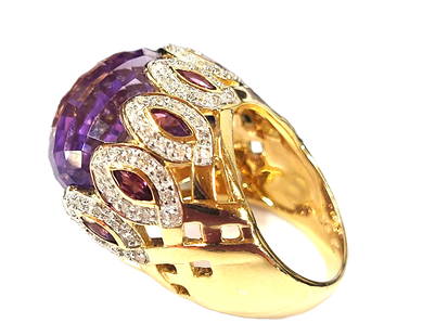 Super Hot Rose de France Amethyst and Diamond Ring: Setting: 14K Yellow Gold Main Gemstone: Rose de France Amethyst Quartz Adjacent Gemstone: Genuine Amethyst Additional Gemstone: Genuine, Natural Diamond This g