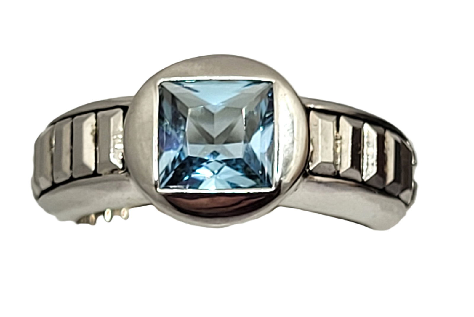 Swiss Blue Topaz Unisex Ring - Designer Quality (1 of 7)