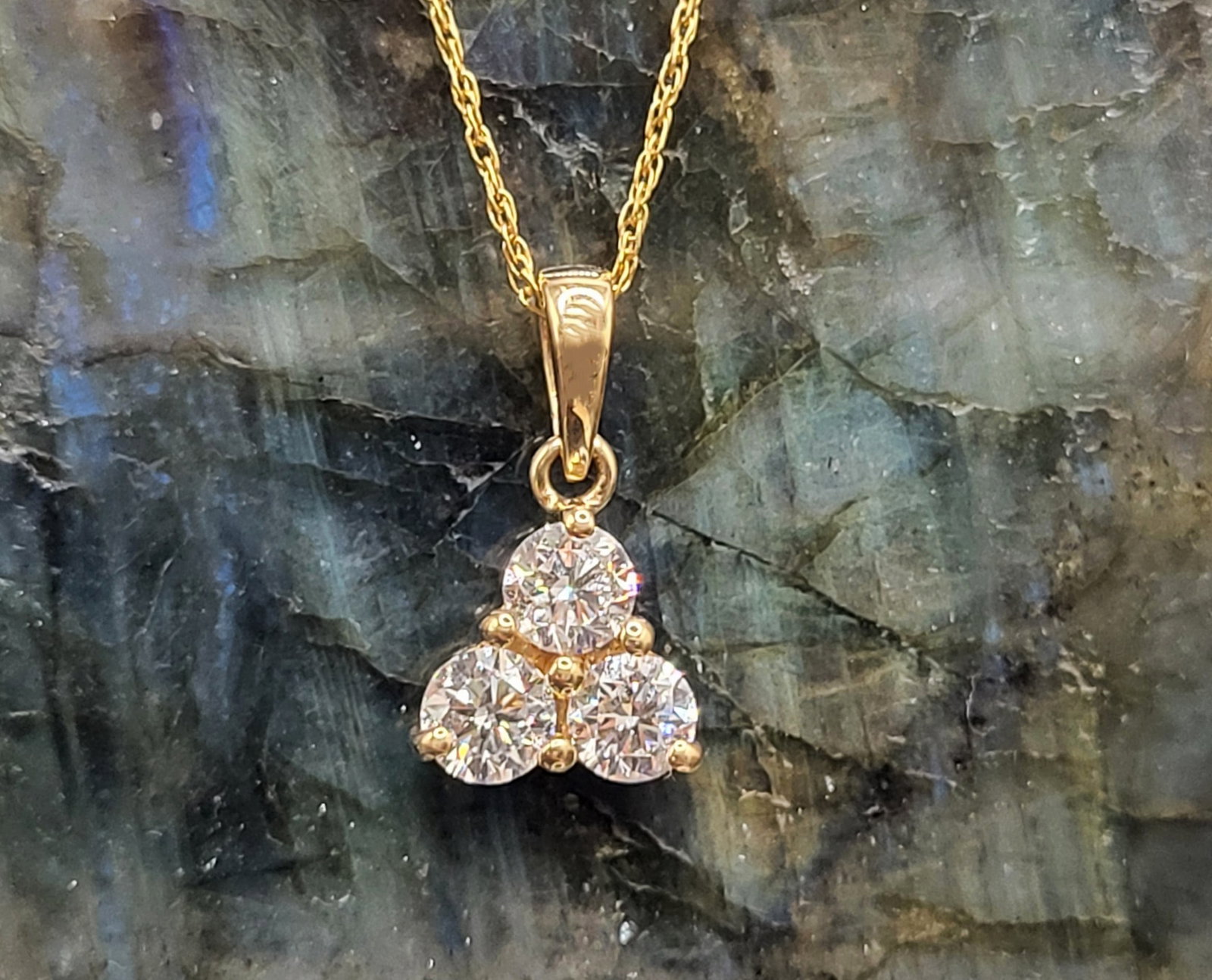 Trendy Trefoil Lab-Grown Diamond Necklace: Setting: 14K Yellow Gold Main Gemstone: Lab-Grown Diamond Length: 18" Closure: Lobster Clasp Weight: 1.97g Trefoil-designed jewelry has been around for centuries, from Medieval