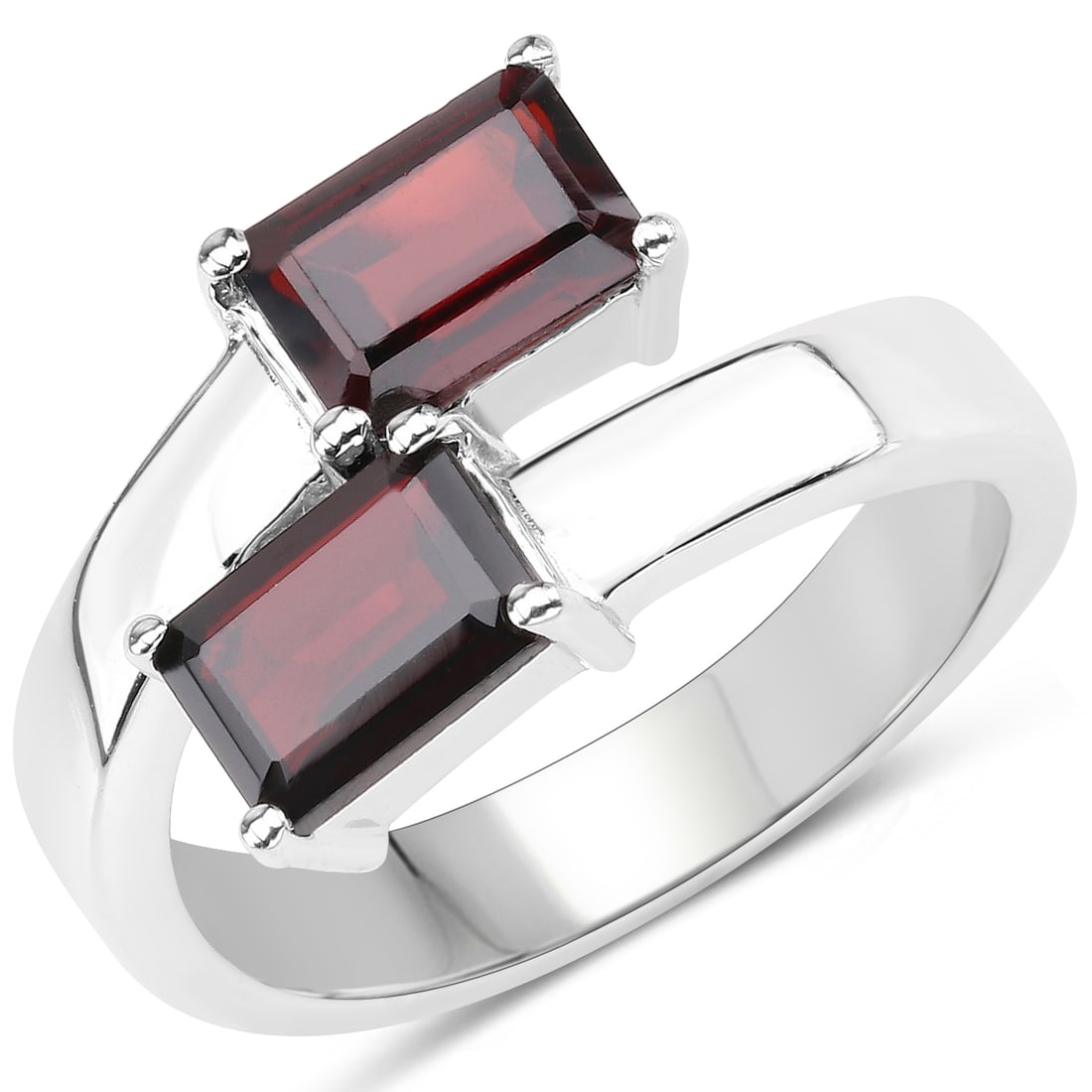 2.4 CTW Octagon-Cut Garnet Toi et Moi Ring .925: Setting: Sterling Silver .925 Primary Gemstone: Genuine Garnet Ring Size: US 7 Weight: 4.57g This sterling silver ring represents January's birthstone and 2nd anniversaries with 2.40 carats total weig