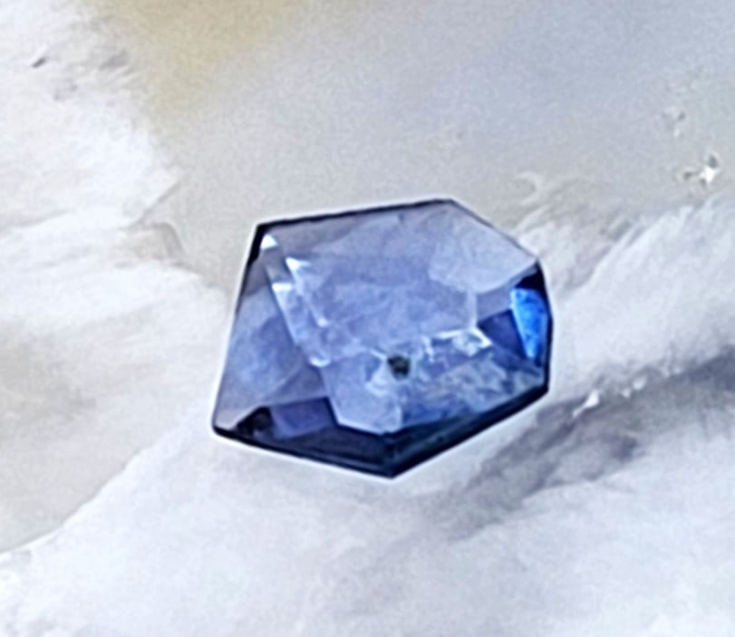Yogo Gulch Montana Sapphire - .41CT Blue Gradient: 13100141 Mineral/Gemstone: Genuine Corundum Sub-Category/Color: Sapphire Condition/State: UNHEATED, Cut & Faceted, Unset or Loose Weight: .41 Carat Geographic Origin: Montana, USA ; Yogo Gulch Birthst
