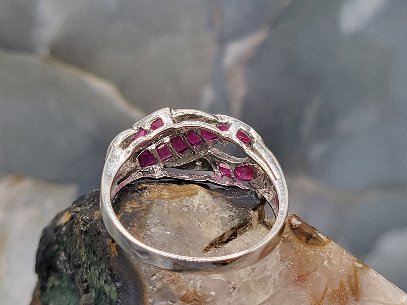 Square-cut Ruby and Round Diamond Infinity Ring - 6