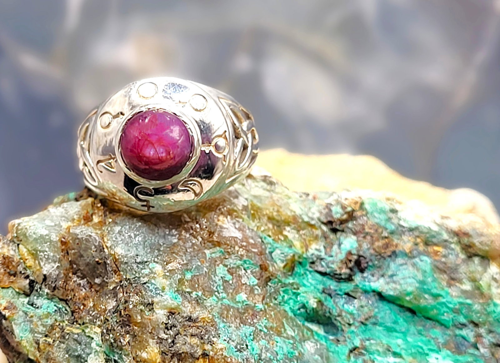 Celtic-Style Ruby Cabochon Sterling Silver Ring - 7