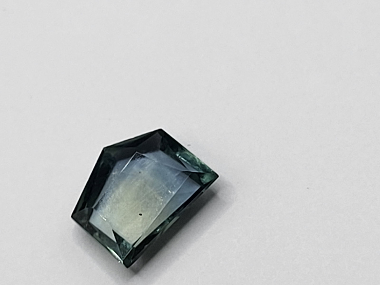 2.28ct Unheated-Loose Bi-Colored Montana Sapphire - 2