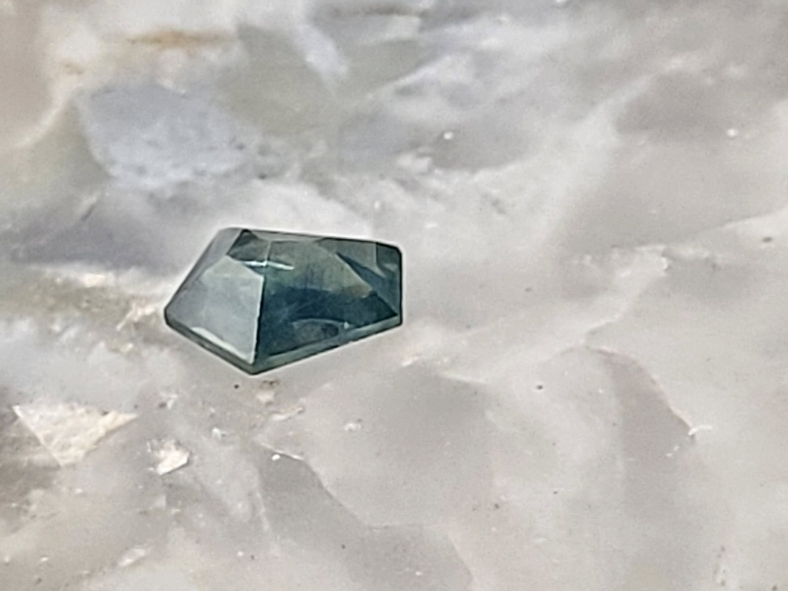 Blue-Green Gradient Montana Sapphire, 1.15 CT - 7