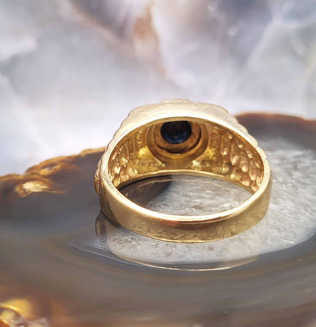 Man's Blue Sapphire Ring with Jubilee Shoulders - 7