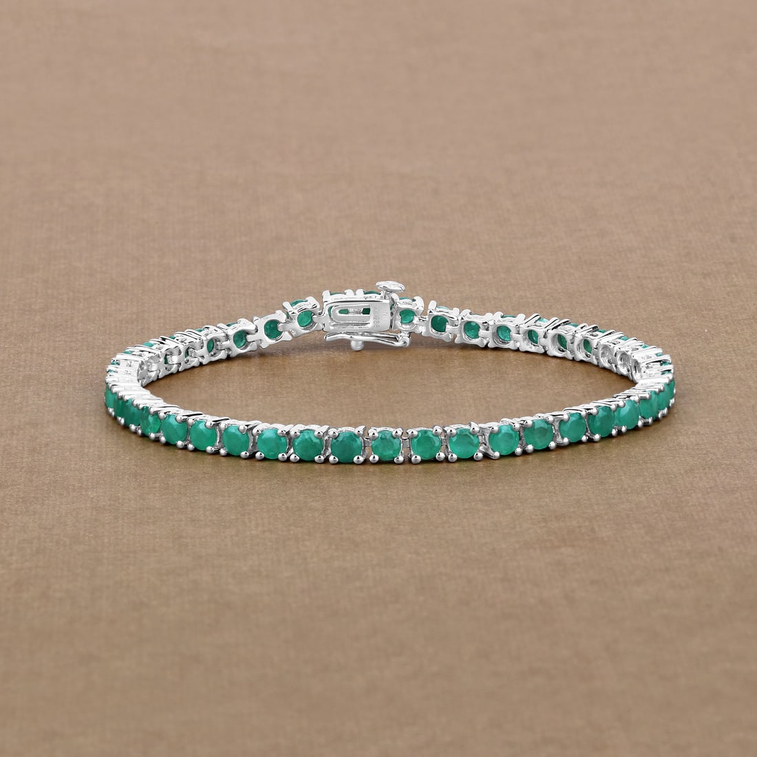 7.48 CTW Emerald Eternity, Tennis, Line Bracelet - 4