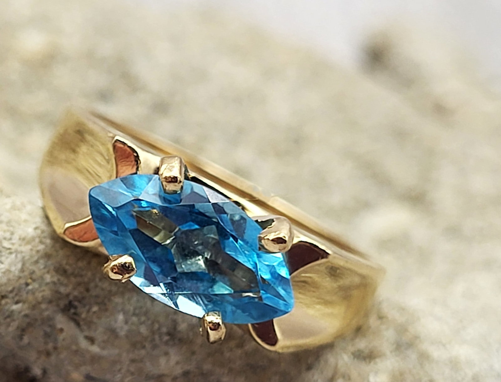 East-West Marquise Blue Topaz Saddle Ring - 2