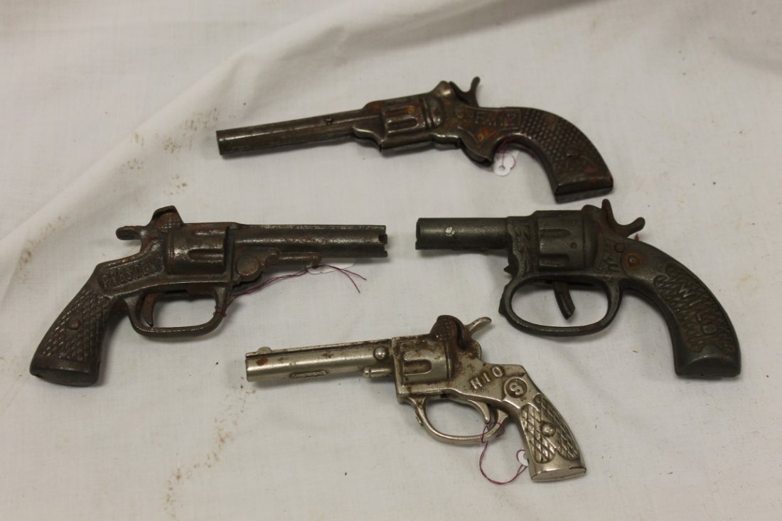 Mammoth Cap and Cap Guns:: Mammoth Cap and Cap Guns: President, 5 3/4"; Ives Wild West, with trigger guard, 5 1/4", Prinz, Kenton Hio, 1940, 5 1/8"