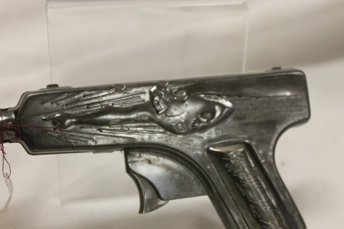 Daisy Mfg. Co. Superman Krypto Ray Gun: Daisy Mfg. Co. Superman Krypto Ray Gun, 6 3/4". Minor loss on rings at end of barrel.