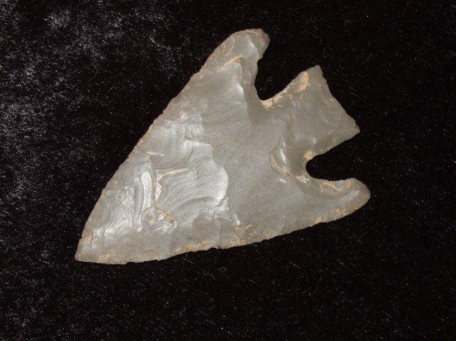 2 3/8" Hornstone Bucks Creek Point. Found on Gree: 2 3/8" Hornstone Bucks Creek Point. Found on Green River, Hart Co., KY Cox COA