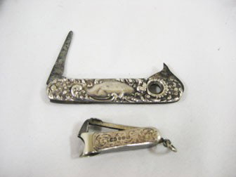 Hallmarked silver cigar cutter marked D&F, with ste: Hallmarked silver cigar cutter marked D&F, with sterling pocket knife/cigar cutter.