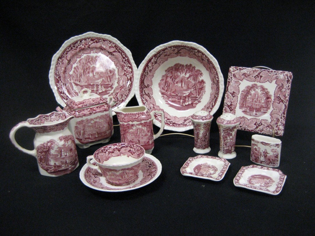 Mason's Vista Ironstone china - 94 pcs. 11 cups, 8: Mason's Vista Ironstone china - 94 pcs. 11 cups, 8 soups, 4 large saucers, 2 shallow bowls, 12 luncheon plates, 12 dinner plates, 2 shallow trays, oval bowl, 5 V-bowls, 7 cereal bowls, 2 ash trays, la