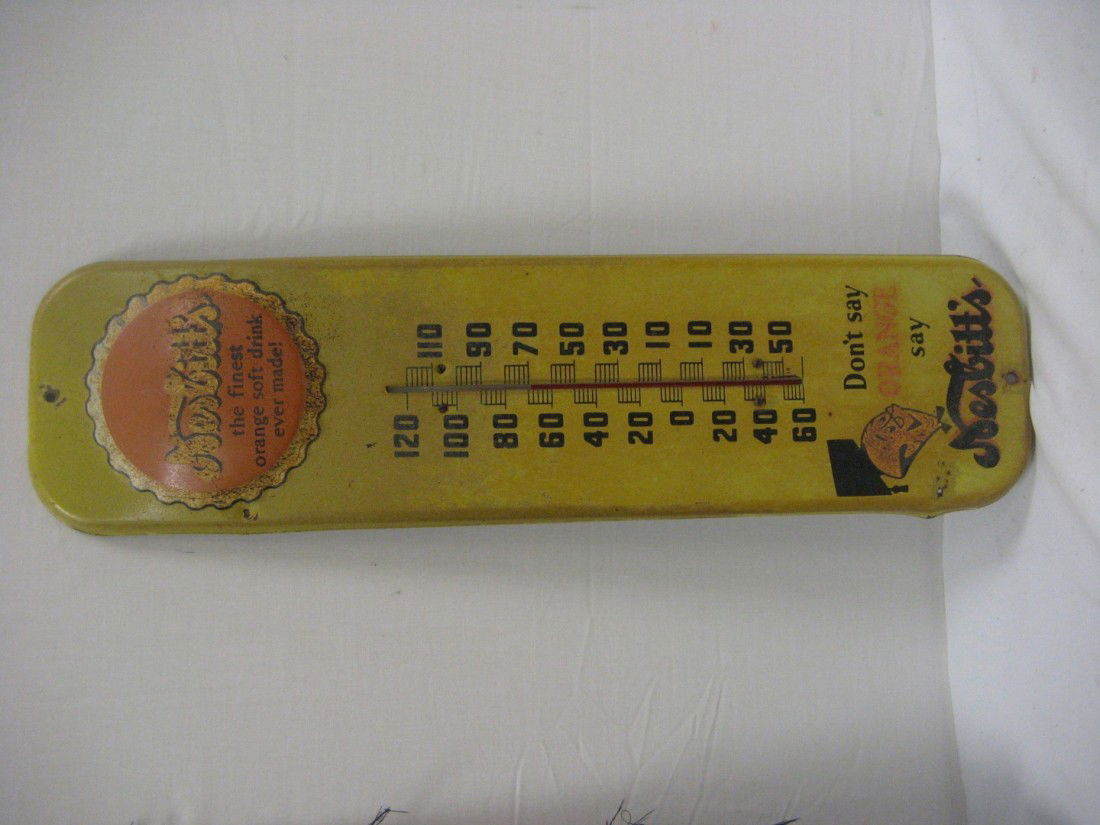 Nesbitt's 27" thermometer "Don't say Orange say Ne: Nesbitt's 27" thermometer "Don't say Orange say Nesbitt's". With rusting and some loss.