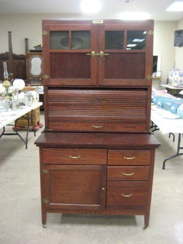Hoosier kitchen cabinet with flour bin and tambour: Hoosier kitchen cabinet with flour bin and tambour roll.