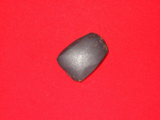 1 7/16" miniature Hematite celt, Mason Co., KY: 1 7/16" miniature Hematite celt, Mason Co., KY