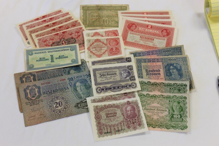 Austria Currency: (50 1916 Eine Krone; 1922 (2) 1,: Austria Currency: (50 1916 Eine Krone; 1922 (2) 1,000, (2) 100, (2) 20, (2) 10, (2) 2 Kronen; (4) 1917 2 Korona; 1944 1 and 10 schilling; (2) 1913 20 Korona