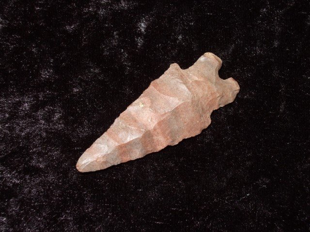 Heat treated 3 3/4" Boyles flint rabbit eared poin: Heat treated 3 3/4" Boyles flint rabbit eared point found in Adams Co., OH