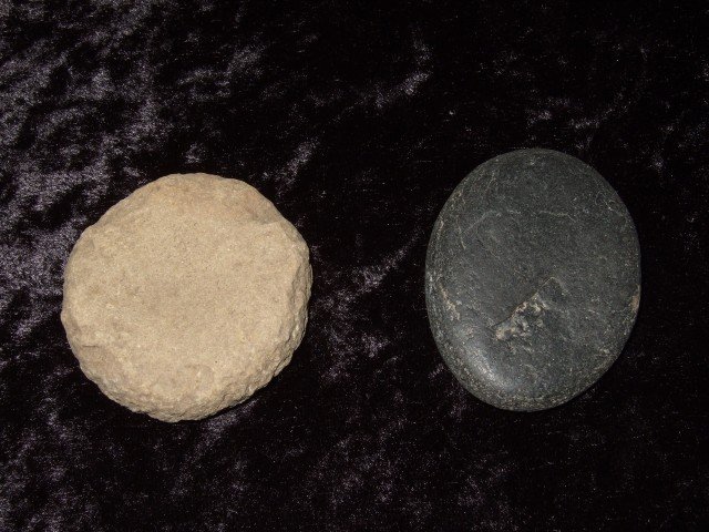 (2) Fort Ancient discoidals found in Mason Co., KY: (2) Fort Ancient discoidals found in Mason Co., KY. Largest is 2 1/2"