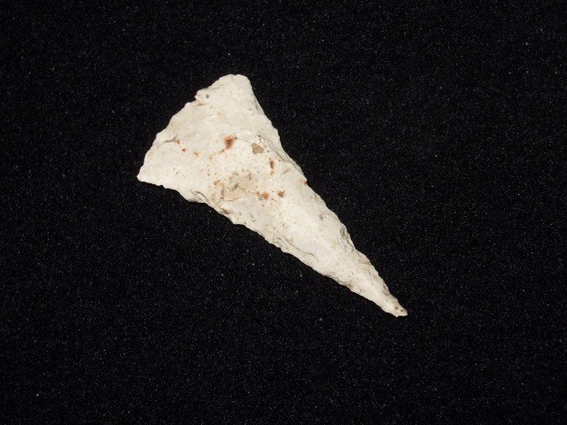 2 3/16" Boyles flint Fort Ancient triangle, Fox Field,: 2 3/16" Boyles flint Fort Ancient triangle, Fox Field, Mason Co., KY