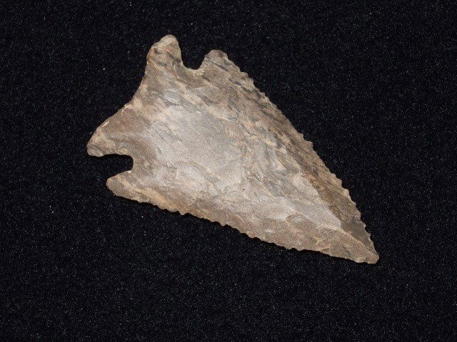 Fine and colorful 2 1/8" Dover flint Kirk Corner Notch: Fine and colorful 2 1/8" Dover flint Kirk Corner Notch