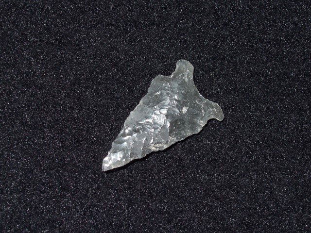 1 3/16" Obsidian Side Notched point, Oregon: 1 3/16" Obsidian Side Notched point, Oregon