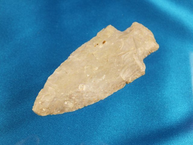 3 1/8" Boyles flint Adena Robbins point, KY: 3 1/8" Boyles flint Adena Robbins point, KY