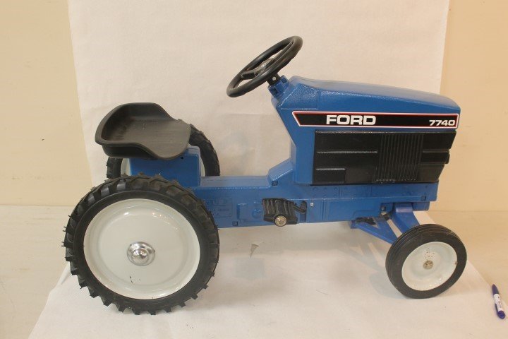 ミニカー FORD tractor 7740 ERTL made in USA ミニカー FORD tractor 7740 ERTL made in USA Ford Tractor