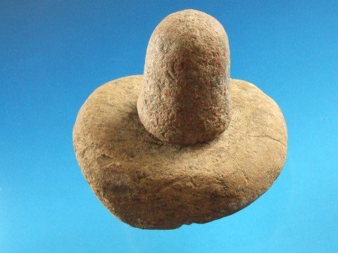 Mortar and pestle found together in Mason County, KY, 6: Mortar and pestle found together in Mason County, KY, 6 ¼”.