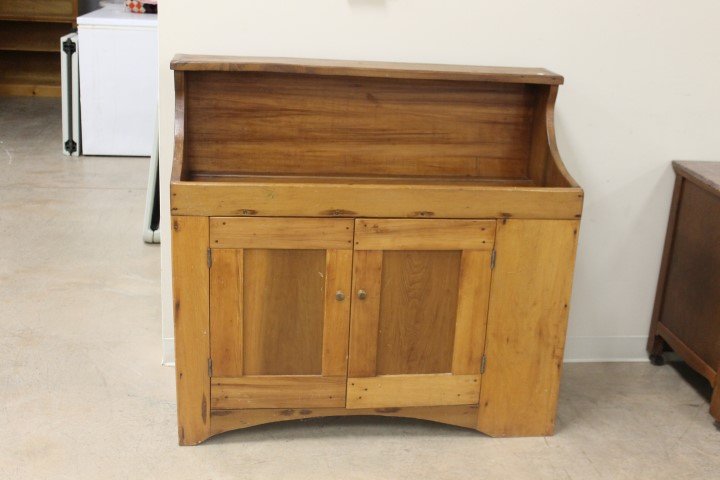 Poplar dry sink with two door base: Poplar dry sink with two door base, 44 1/2" wide, 17 3/4" deep, 42" tall
