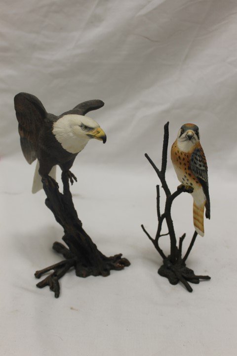 Royal Worcester Bids of Prey, 1985, Made In England, An: Royal Worcester Bids of Prey, 1985, Made In England, An Edition of 9800: 9" Bald Eagle and American Kestrel