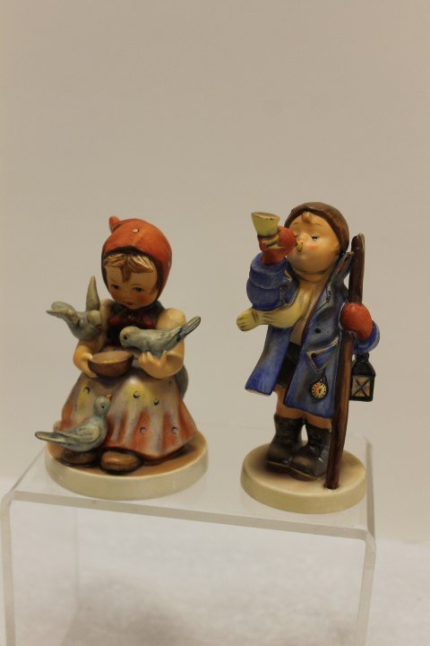 Hummel figurines: "Cinderella", 337, 1958, TMK5, 4 5/8";: Hummel figurines: "Cinderella", 337, 1958, TMK5, 4 5/8"; "Hear Ye, Hear Ye", 15/0, TMK5, donut base, signed RE, 5"