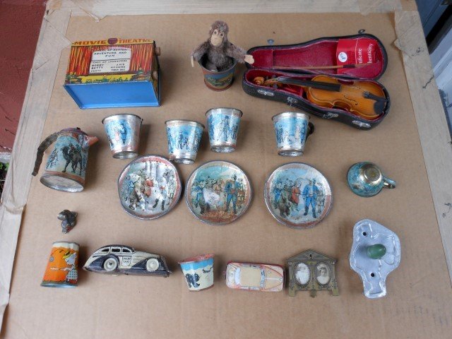 Marx litho Movie Theater, 5" long, 7" model violin, (1 of 4)