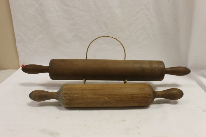 Two one piece rolling pins, largest is app. 23 1/4": Two one piece rolling pins, largest is app. 23 1/4"