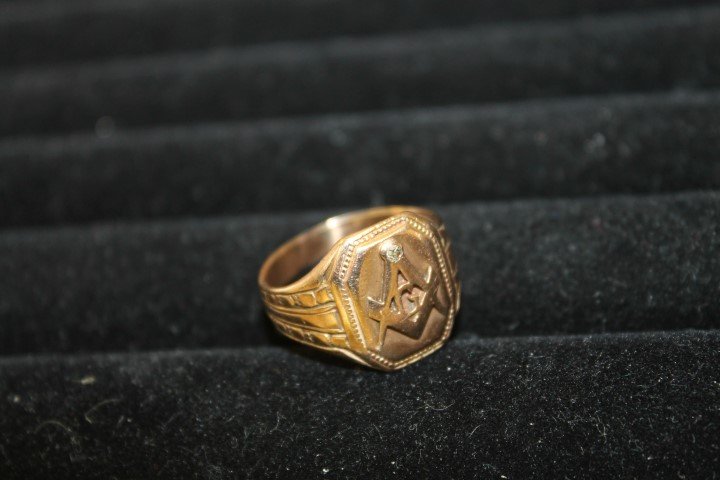 10K rose gold Masonic ring, Size 10: 10K rose gold Masonic ring, Size 10