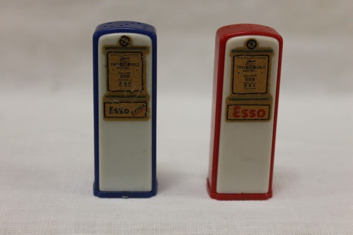 Esso/Esso Extra salt and pepper shakers, 2 3/4" tall,: Esso/Esso Extra salt and pepper shakers, 2 3/4" tall, Avsco, Inc. K.C. MO. Fairland Station Reobert R. Fegley, Prop. Coopersburg, PA