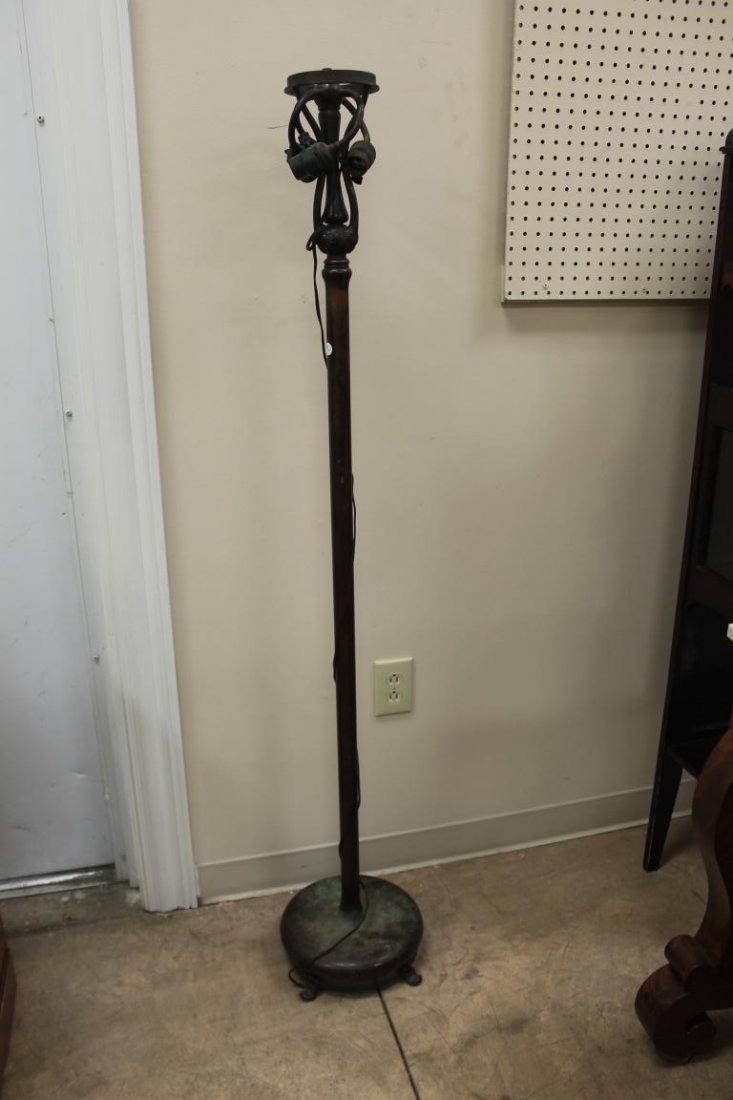 Tiffany Studio N.Y. 9942 floor lamp base with 5 1/4": Tiffany Studio N.Y. 9942 floor lamp base with 5 1/4" fitter rim. App. 61" tall to top of fixture. Four sockets at top with molded shell at base; socket does show some loosness. New wiring needed. Base