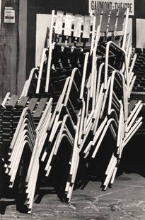 Steinert, Otto: Steinert, OttoSaarbr&#252;cken, 1915 - Essen, 1978Blattgr&#246;&#223;e: 30,5 x 24 cm; 29,3 x 19,3 cm, o. R."Geschichtete St&#252;hle", 1949. Silver gelatin print on photographic paper. Titled, dated a