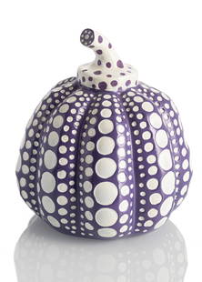 Kusama, Yayoi: Kusama, YayoiMatsumoto/Nagano, 19299 x 7,5 x 7,5 cm"Pumpkin", c. 2010. Coloured synthetic resin sculpture, in original box. Copyright notice on the underside.Private property, Schweiz.Kusama, YayoiMat