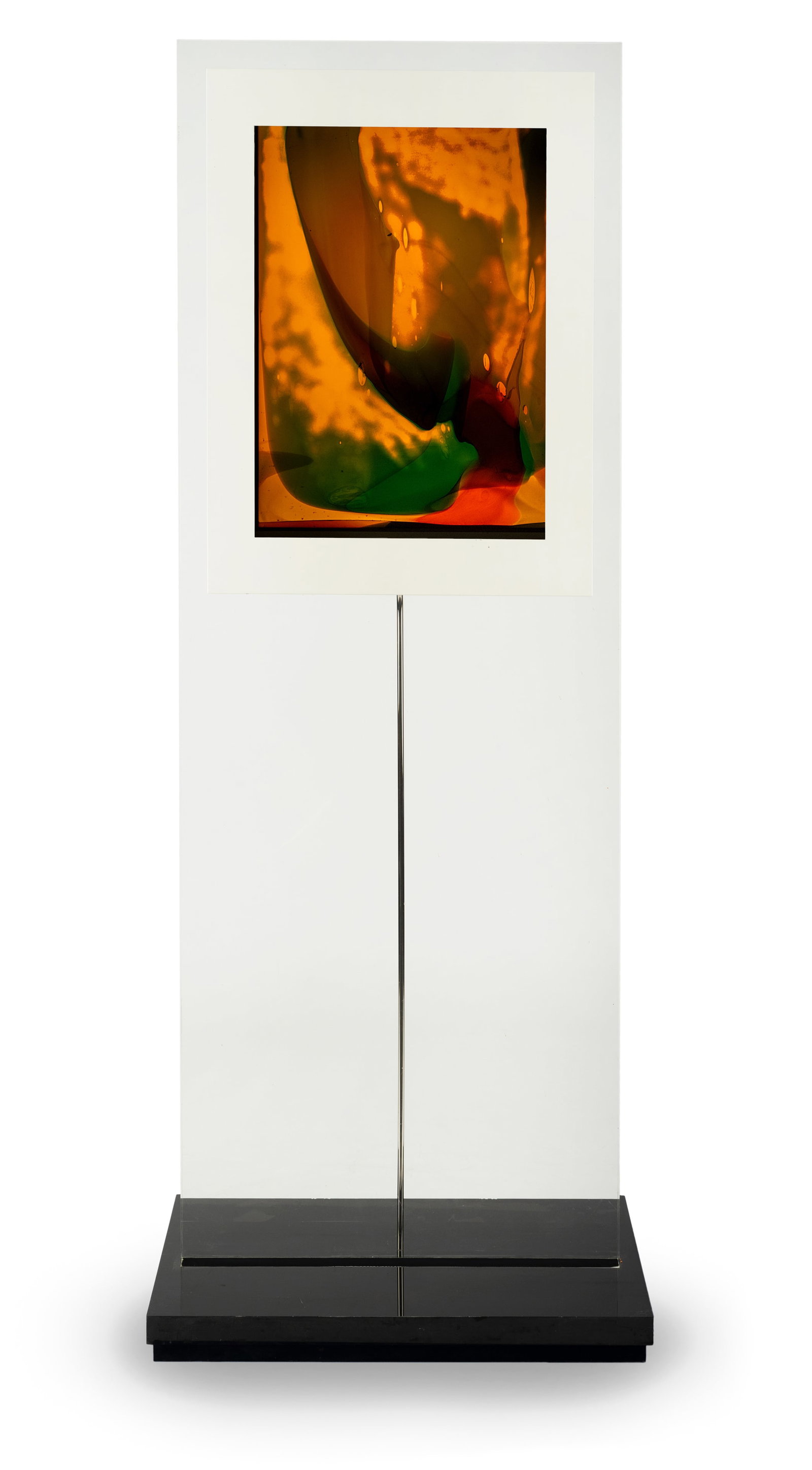 Isensee, Ada: Isensee, Ada Potsdam, 1944 45,5 x 61,8 cm "Glasbild II", 1999. Coloured glass, illuminated and framed, mounted in a Plexiglas panel with Plexiglas base. Titled and dated on a plaque on the reverse.