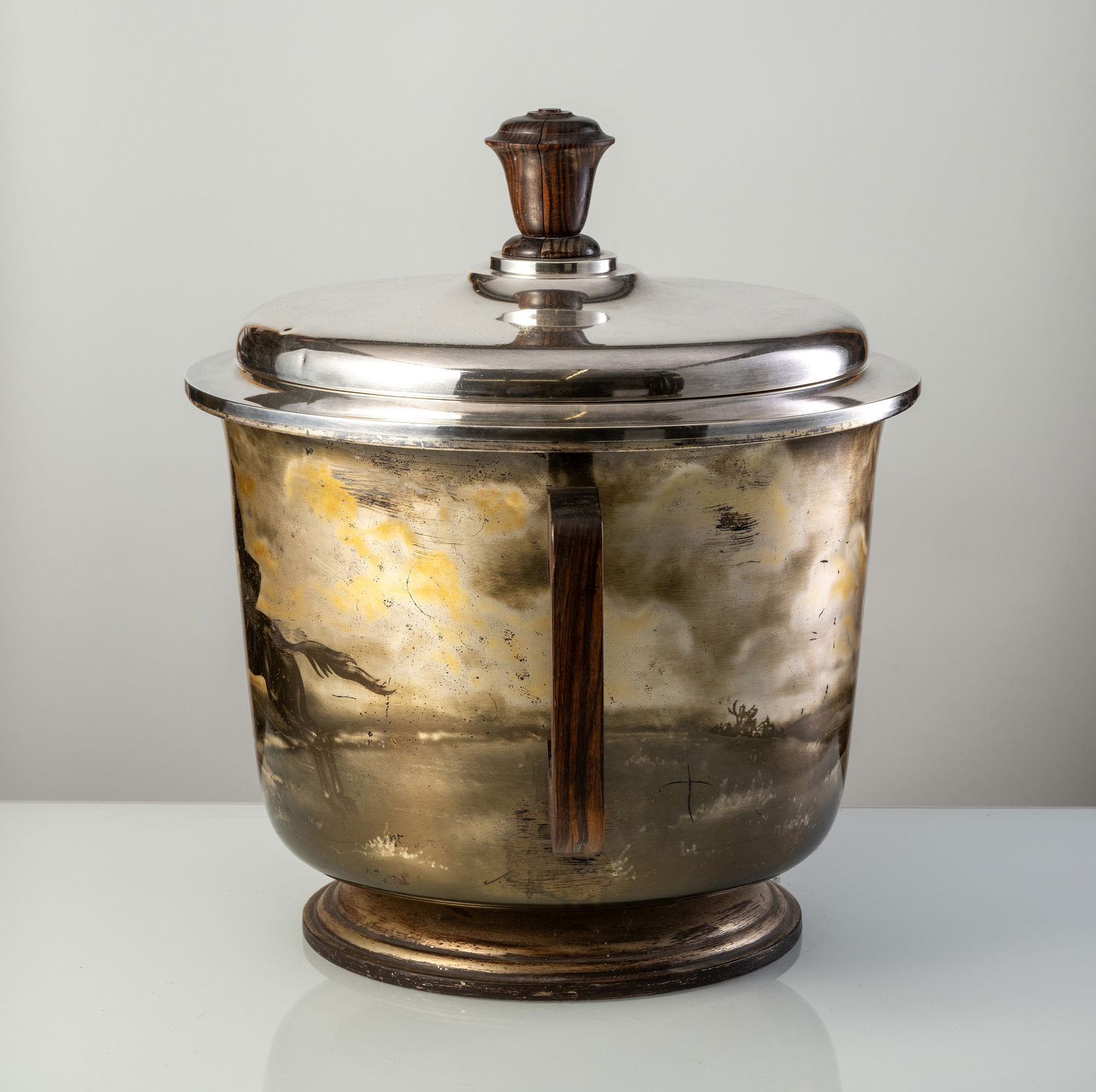 A LARGE BOTTLE COOLER WITH HORSEMAN - 2