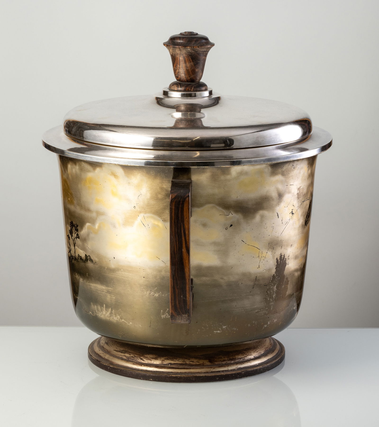 A LARGE BOTTLE COOLER WITH HORSEMAN - 4