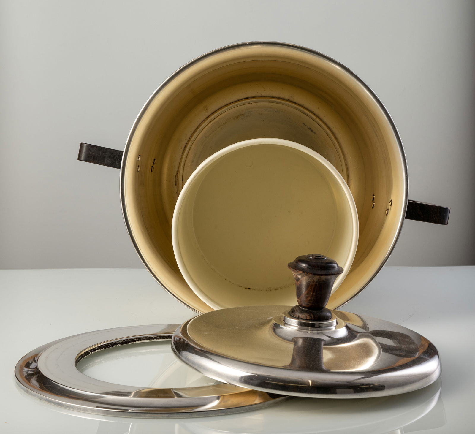 A LARGE BOTTLE COOLER WITH HORSEMAN - 5