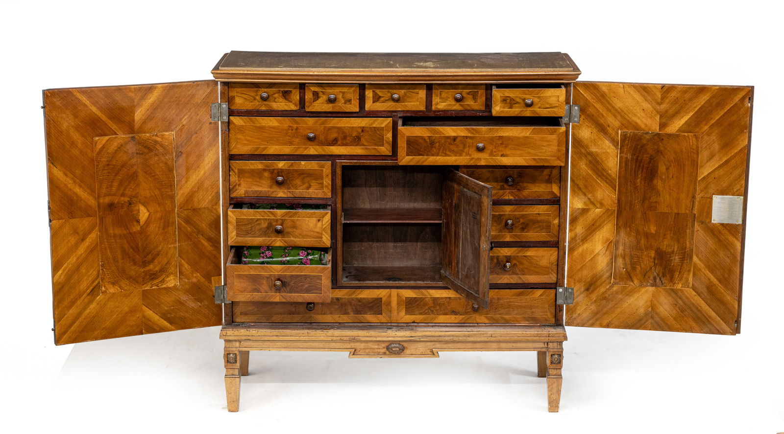 A WALNUT BOG OAK AND YEW WOOD MARQUETRIED CABINET - 4