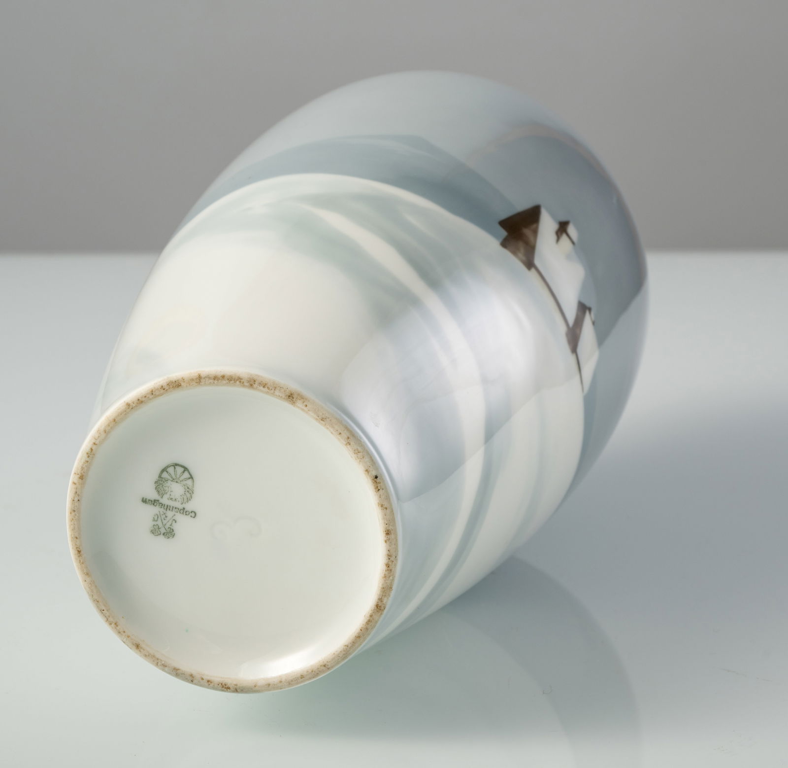 A PORCELAIN VASE WITH WINTER LANDSCAPE - 5