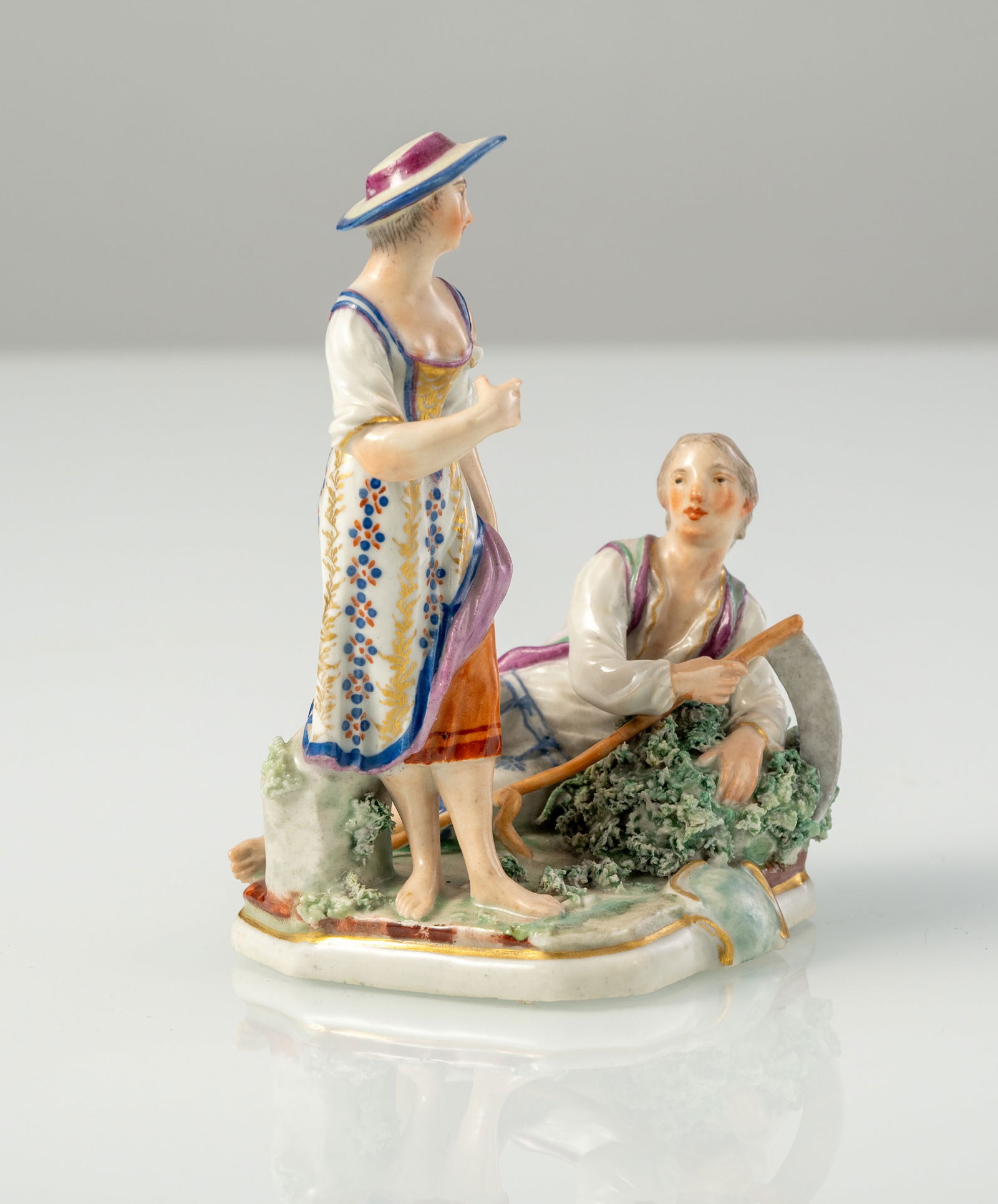 A LUDWIGSBURG PORCELAIN GROUP OF A PAIR OF HARVESTERS - 2