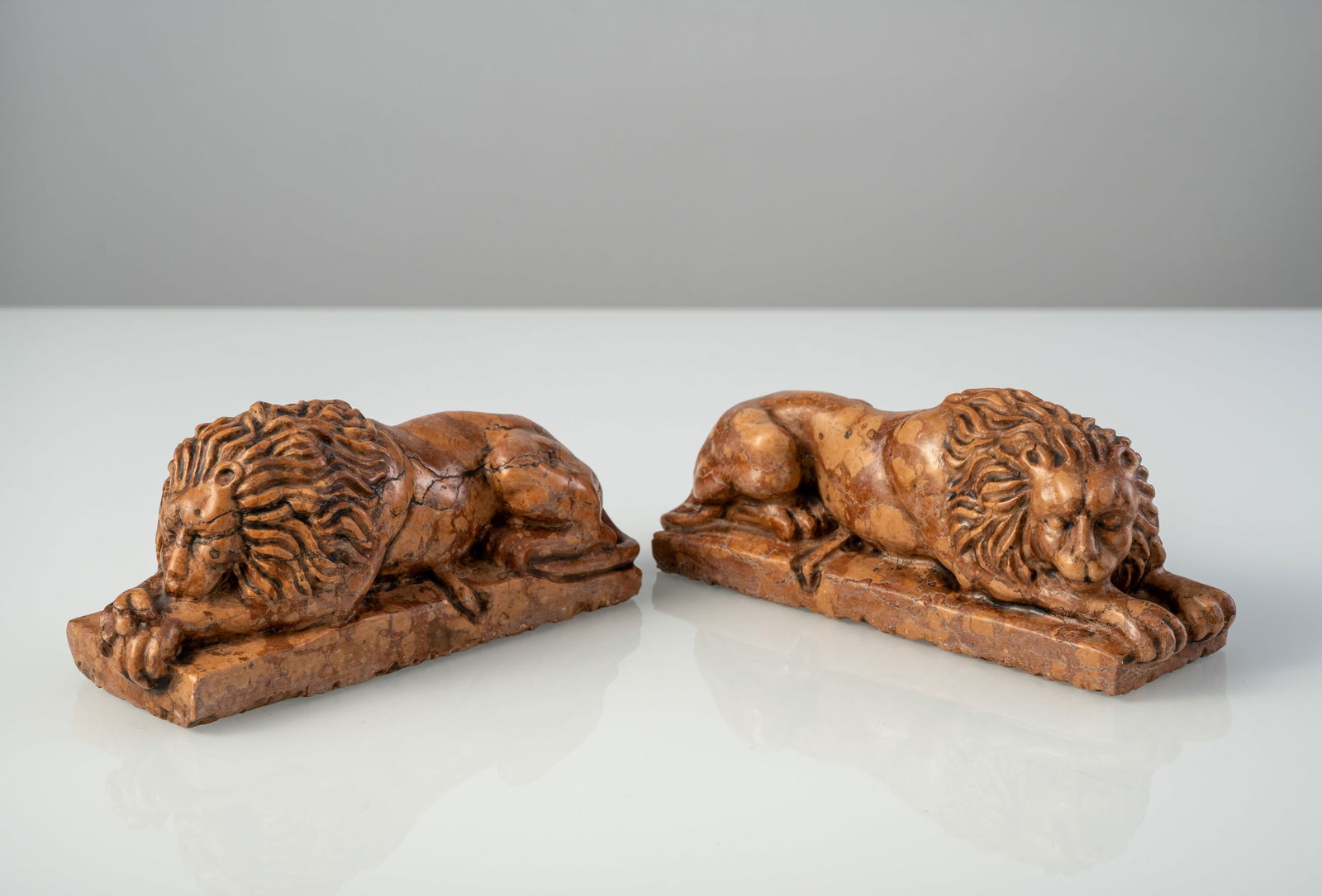 A PAIR OF ROSSO DI VERONA MARBLE LIONS - 3