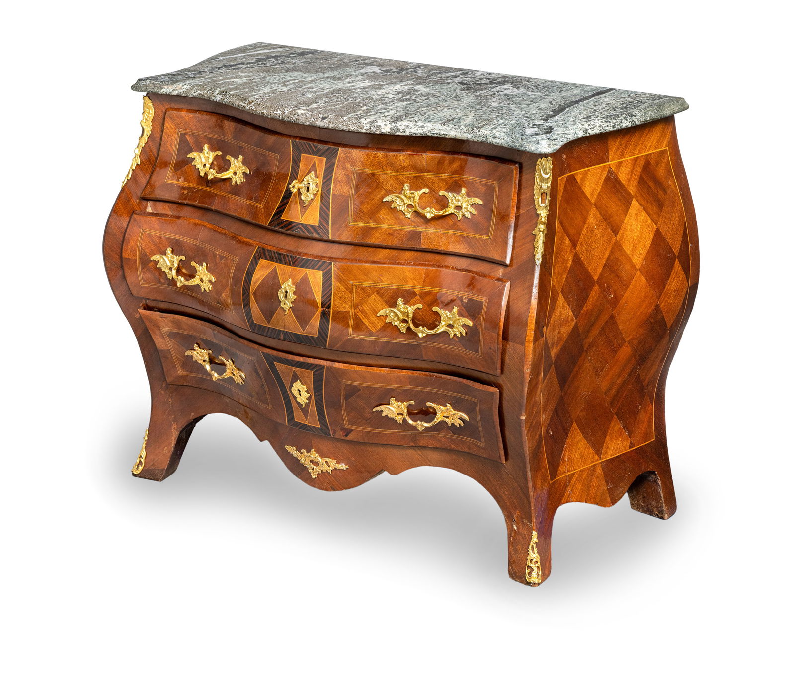 A BAROQUE STYLE BRONZE MOUNTED MAHOGANY COMMODE: A BAROQUE STYLE BRONZE MOUNTED MAHOGANY COMMODE 20th century 78 x 103 x 60 cm The green structured marble top on a bombé body with three drawers. Chips, slight age damages.Kommode im Barock-Stil