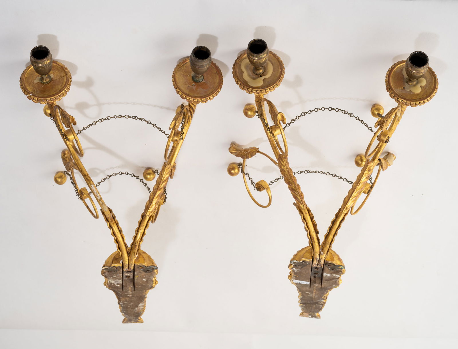 A PAIR OF GILTWOODTWO LIGHT WALL APPLIQUES - 8